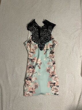 Arden B Mint Floral Sheath with Black Lace Yoke
